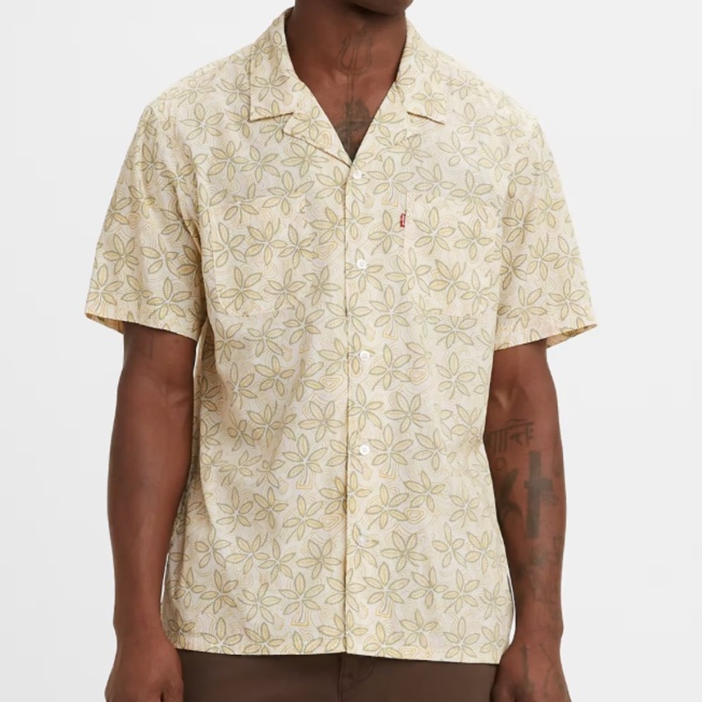 NWT Levi’s Classic Camp Shirt
